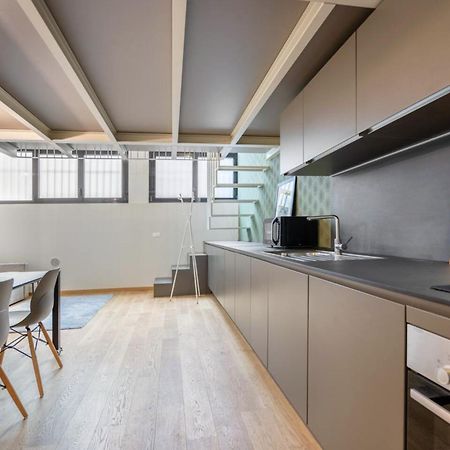 Modern Loft In Porta Venezia - Hosted By Sweetstay Мілан Екстер'єр фото